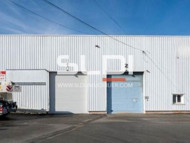 Locaux d'activités A LOUER - BELLEVILLE-EN-BEAUJOLAIS - 2 710 m²