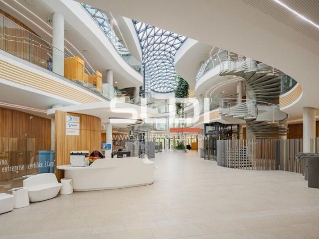 Bureaux A LOUER - LIMONEST - 633 m²