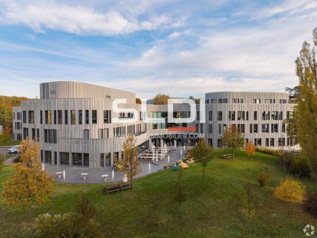Bureaux A LOUER - LIMONEST - 633 m²