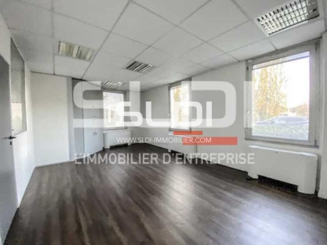 Bureaux A LOUER - BRON - 150 m²