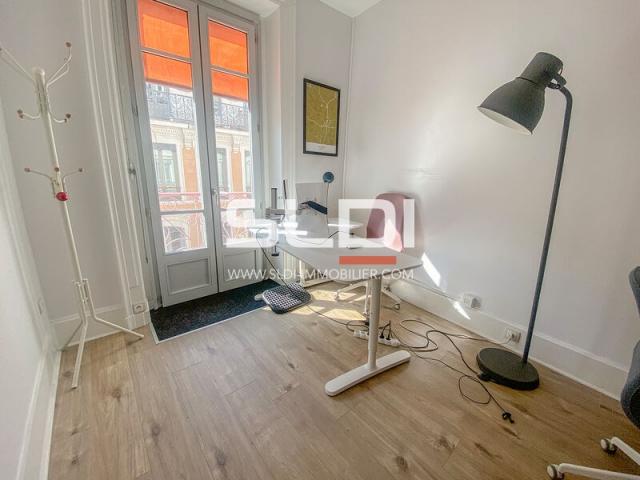 Bureaux A LOUER - LYON - 106 m²