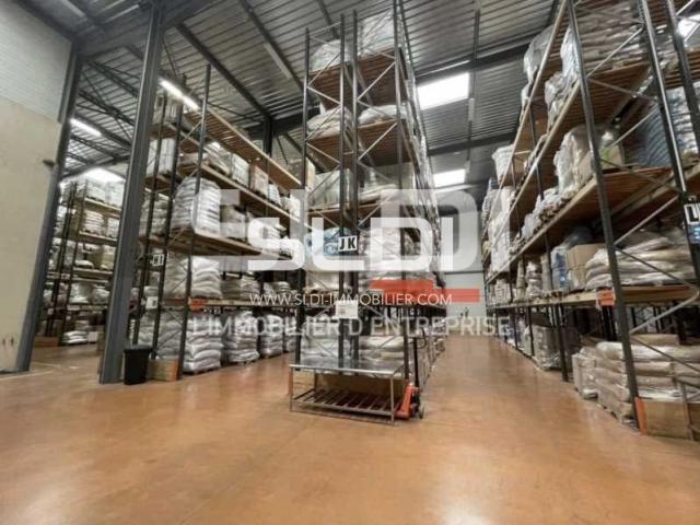 Locaux d'activités A VENDRE - LOZANNE - 4 775 m²