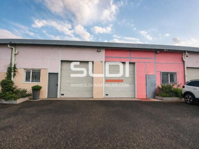 Locaux d'activités A LOUER - VENISSIEUX - 794 m²
