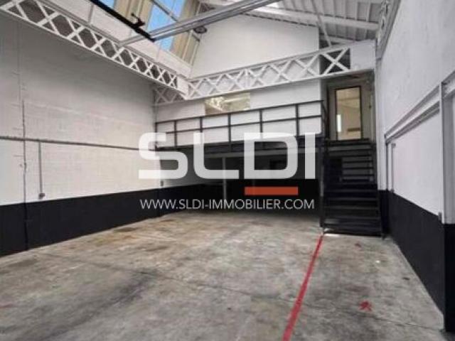 Locaux d'activités A LOUER - VENISSIEUX - 794 m²