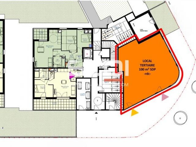 Commerces A VENDRE OU A LOUER - DECINES CHARPIEU - 102 m²