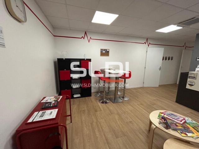 Bureaux A LOUER - GENAY - 124 m²