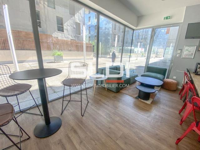 Bureaux A LOUER - LYON - 160 m²