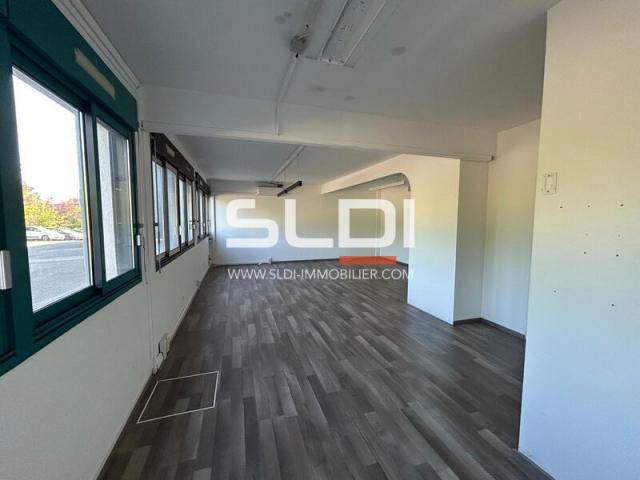 Bureaux A LOUER - LA TOUR DE SALVAGNY - 280 m²