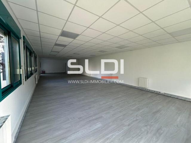 Bureaux A LOUER - LA TOUR DE SALVAGNY - 280 m²