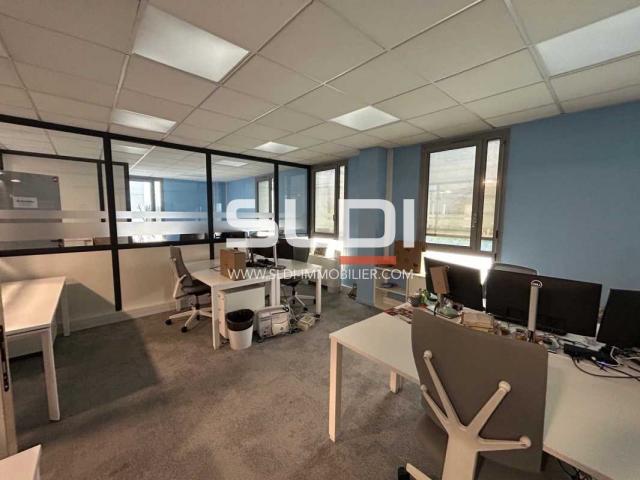 Bureaux A LOUER - LIMAS - 107 m²