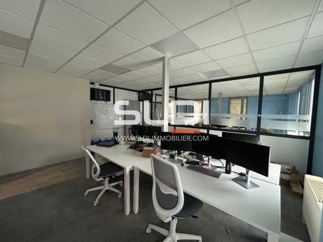 Bureaux A LOUER - LIMAS - 107 m²