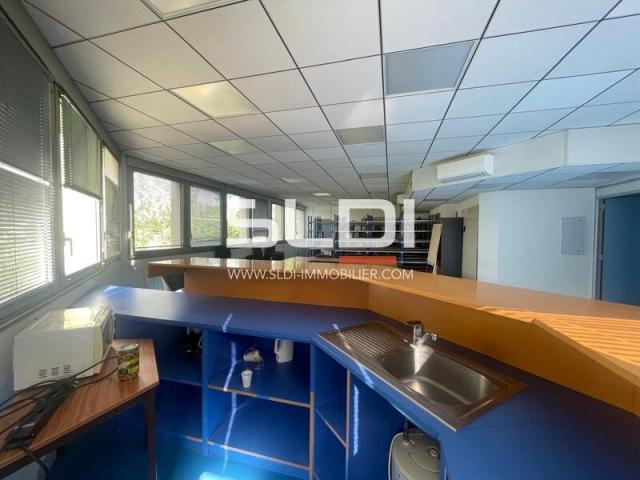 Bureaux A LOUER - ECULLY - 234 m²