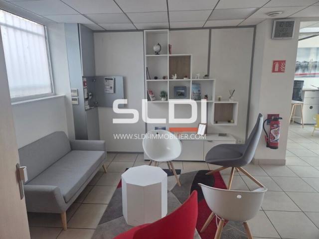 Commerces A LOUER - MACON - 333 m²