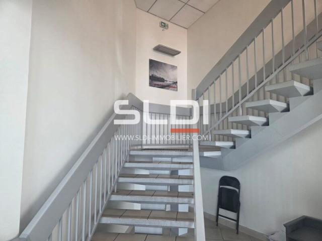 Commerces A LOUER - MACON - 333 m²
