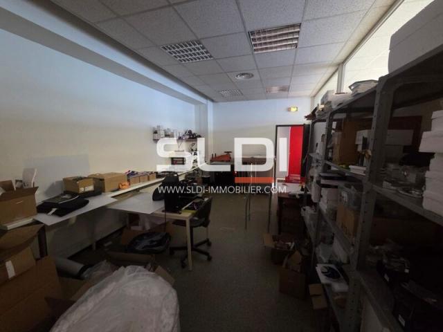 Commerces A LOUER - MACON - 373 m²