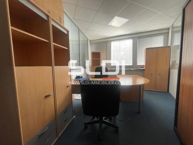 Bureaux A LOUER - ECULLY - 135 m²