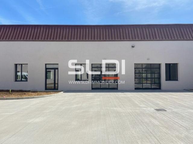 Locaux d'activités A LOUER - VENISSIEUX - 1 694 m²