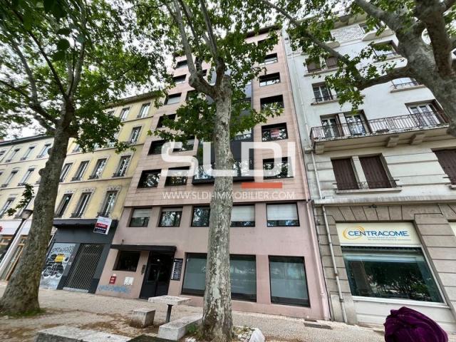 Bureaux A LOUER - LYON - 90 m²