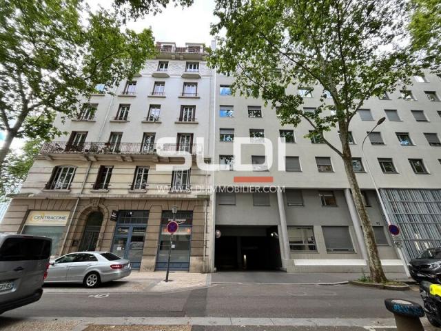 Bureaux A LOUER - LYON - 90 m²