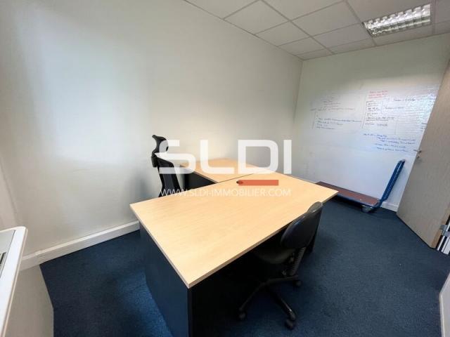 Bureaux A LOUER - LYON - 90 m²