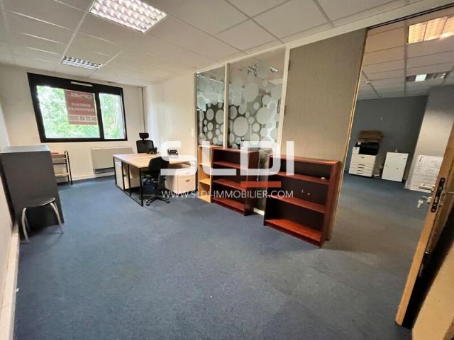 Bureaux A LOUER - LYON - 90 m²