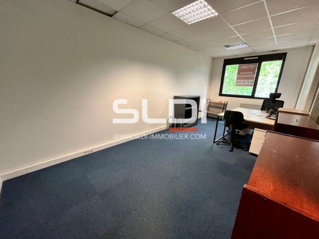 Bureaux A LOUER - LYON - 90 m²