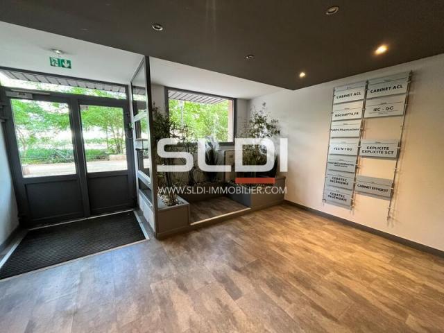Bureaux A LOUER - LYON - 90 m²