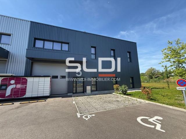 Locaux d'activités A LOUER - BOURGOIN JALLIEU - 288 m²