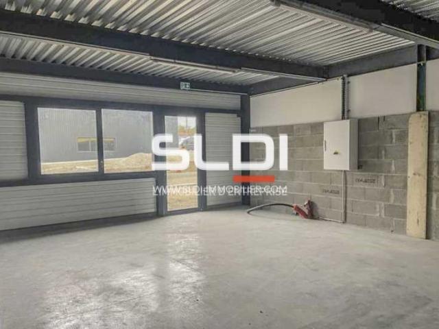 Locaux d'activités A VENDRE - FRANS - 538 m²
