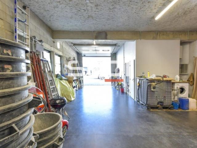 Locaux d'activités A LOUER - LYON - 416 m²