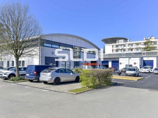 Locaux d'activités A LOUER - LYON - 416 m²