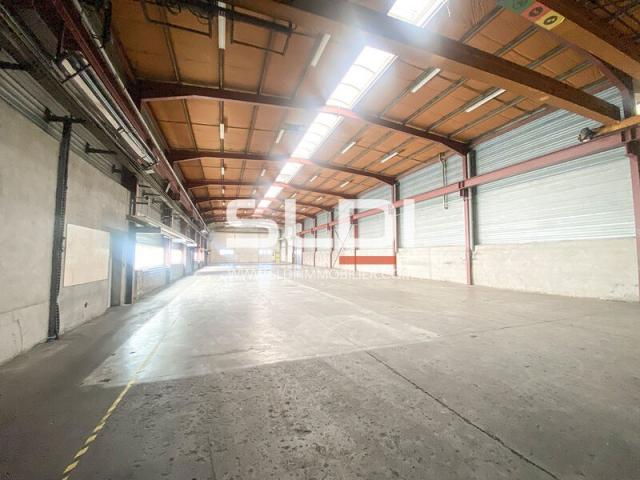 Locaux d'activités A LOUER - BELIGNEUX - 3 480 m²