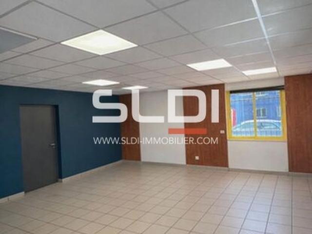 Locaux d'activités A LOUER - LA VERPILLIERE - 194 m²