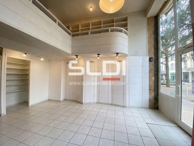 Commerces A LOUER - LYON - 78 m²