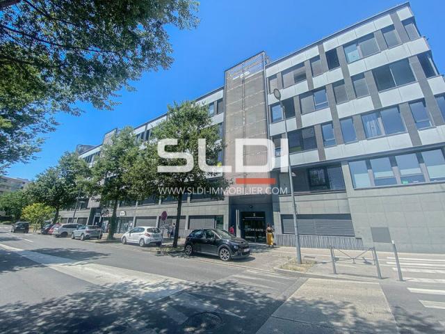 Bureaux A LOUER - VAULX EN VELIN - 205 m²