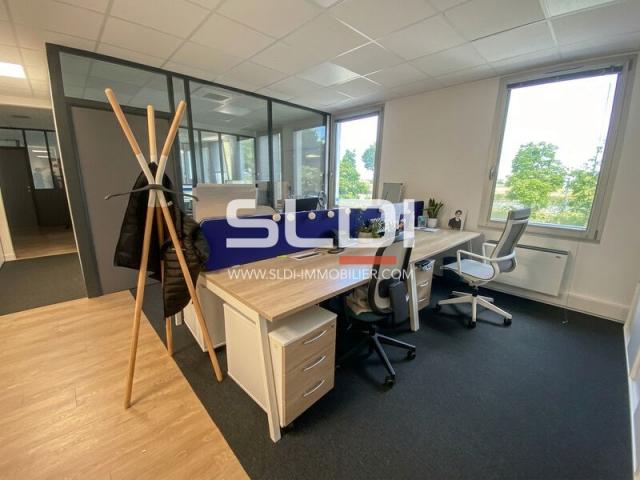 Bureaux A VENDRE - BRON - 139 m²