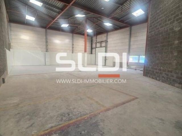 Locaux d'activités A LOUER - SAINT ETIENNE - 462 m²