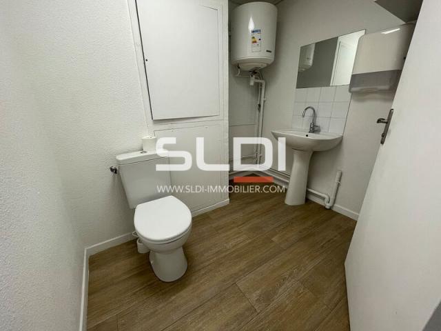 Bureaux A VENDRE OU A LOUER - LYON - 65 m²