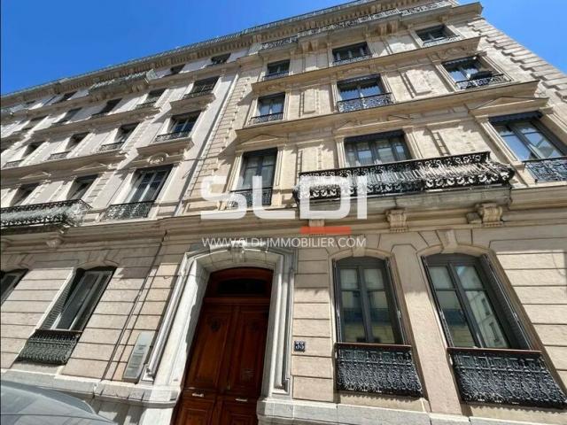 Bureaux A LOUER - LYON - 36 m²