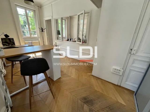 Bureaux A LOUER - LYON - 51 m²