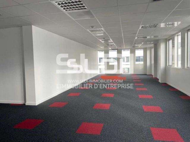 Bureaux A VENDRE OU A LOUER - LYON - 177 m²