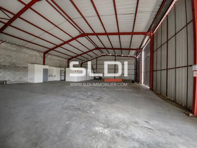 Locaux d'activités A LOUER - AMBERIEU EN BUGEY - 390 m²