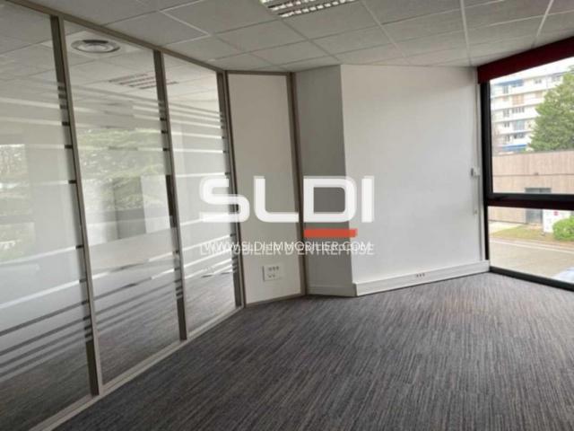 Bureaux A LOUER - VENISSIEUX - 106 m²