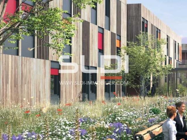 Bureaux A LOUER - VENISSIEUX - 225 m²