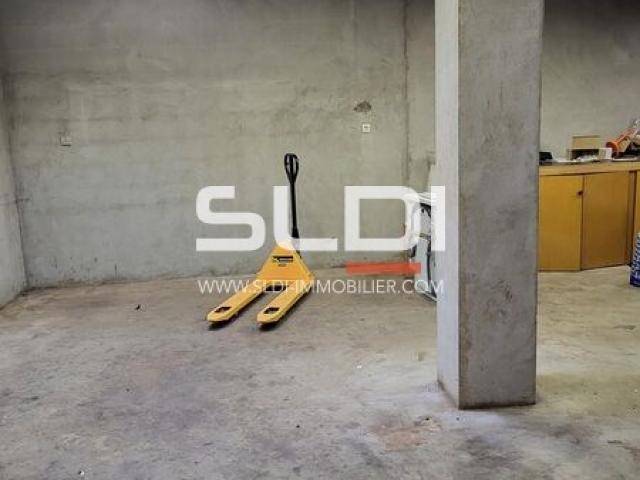 Commerces A LOUER - VILLEURBANNE - 195 m²