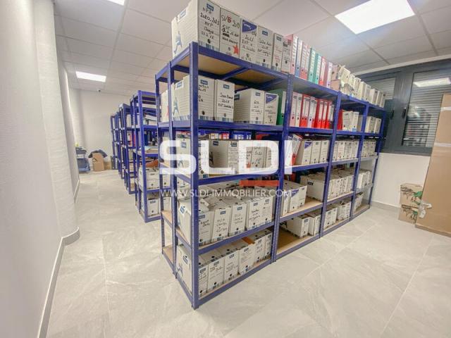 Bureaux A VENDRE OU A LOUER - LIMONEST - 650 m²