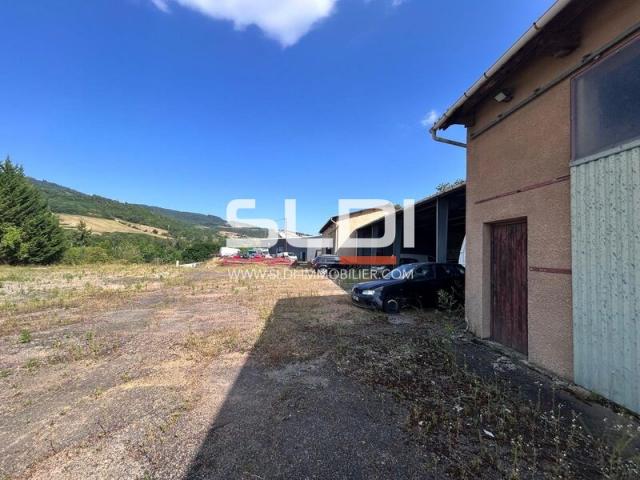 Locaux d'activités A LOUER - LETRA - 425 m²