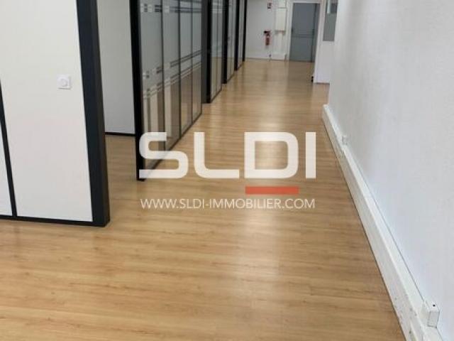 Bureaux A LOUER - LYON - 200 m²