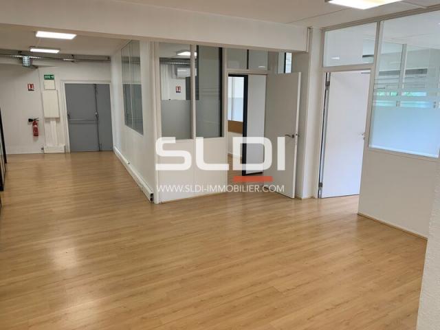 Bureaux A LOUER - LYON - 200 m²