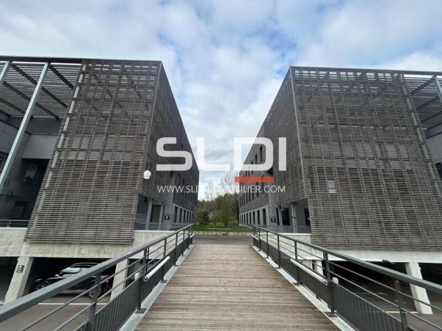 Bureaux A LOUER - LIMONEST - 243 m²